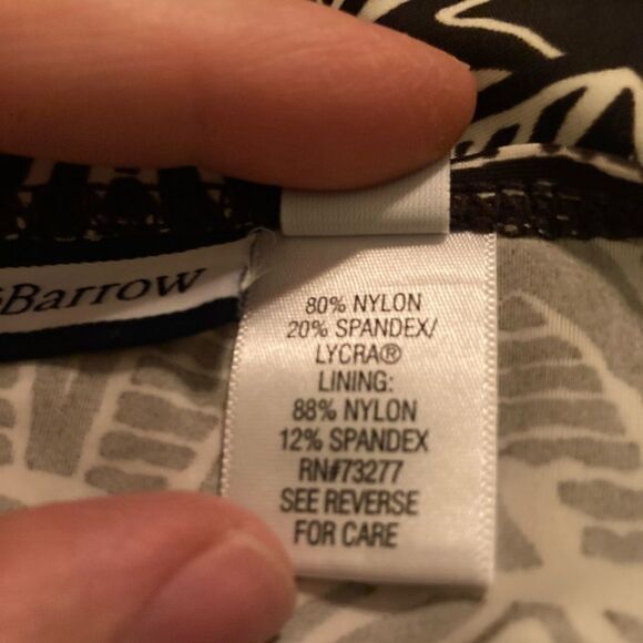 Croft & Barrow Tank 2 Piece Swimsuit Woman’s Size 10 - Picture 5 of 5